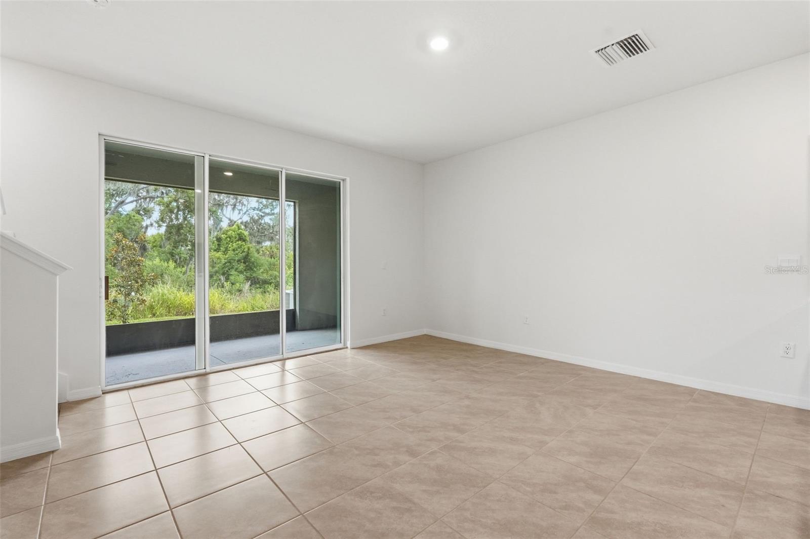 5005 Gilded Bard Ct Property Photo 9
