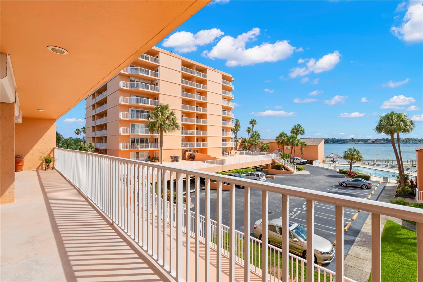 7432 Sunshine Skyway Ln S #302 Property Photo 6