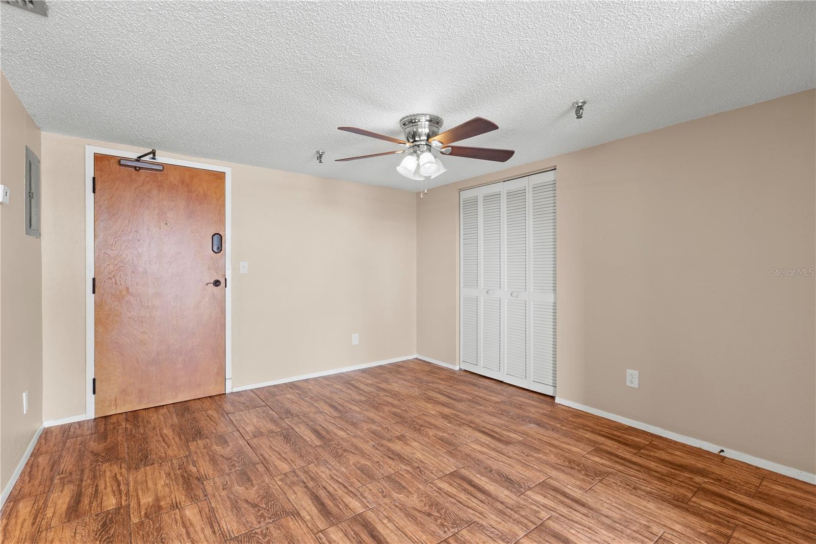 7432 Sunshine Skyway Ln S #302 Property Photo 15