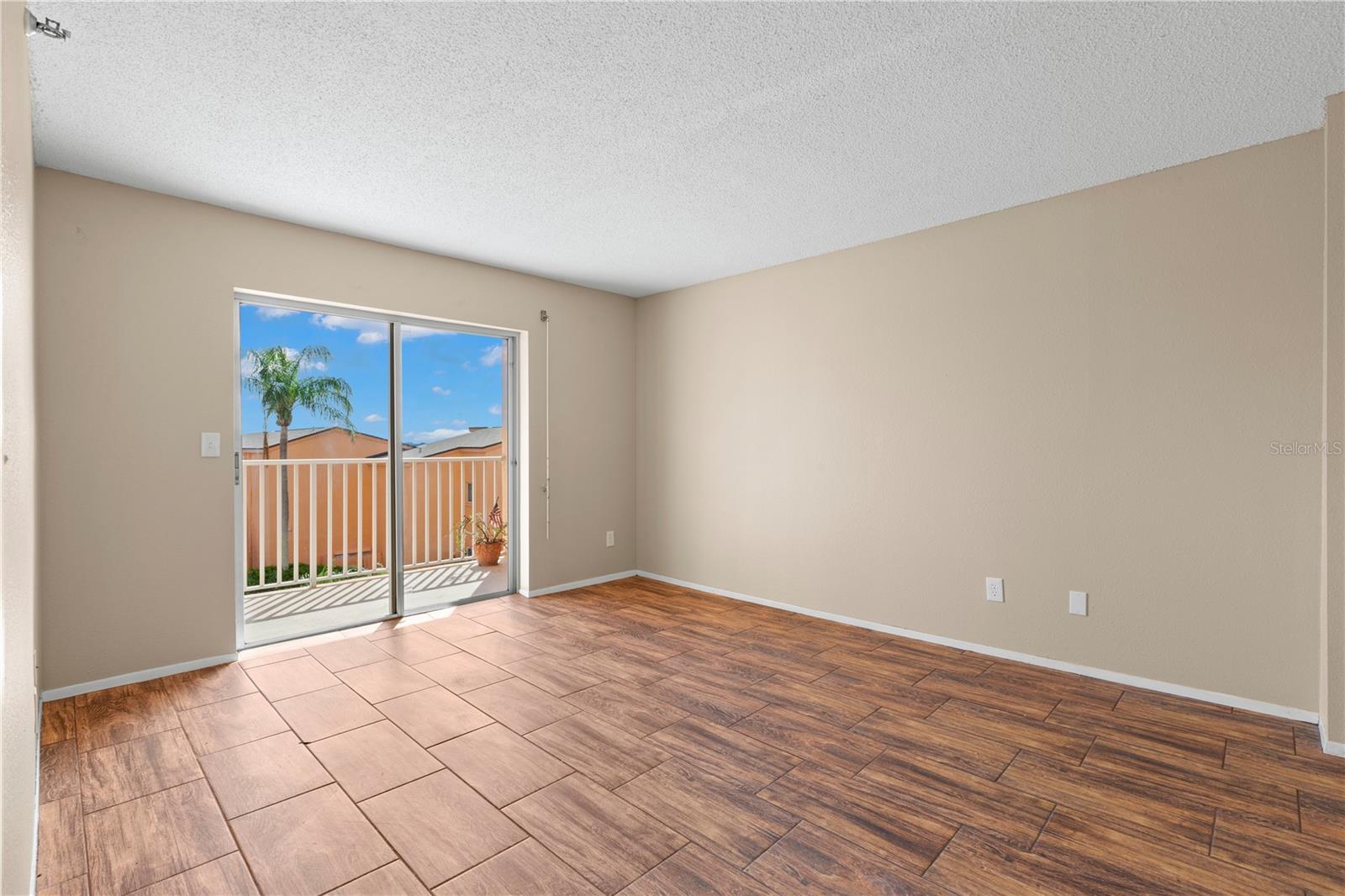 7432 Sunshine Skyway Ln S #302 Property Photo 18