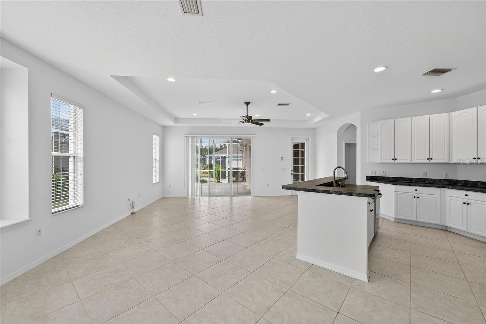 209 Sela Cove Cir Property Photo 7