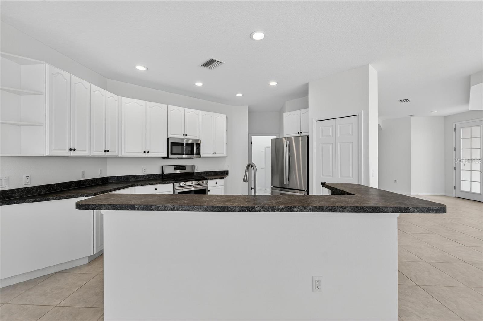 209 Sela Cove Cir Property Photo 9
