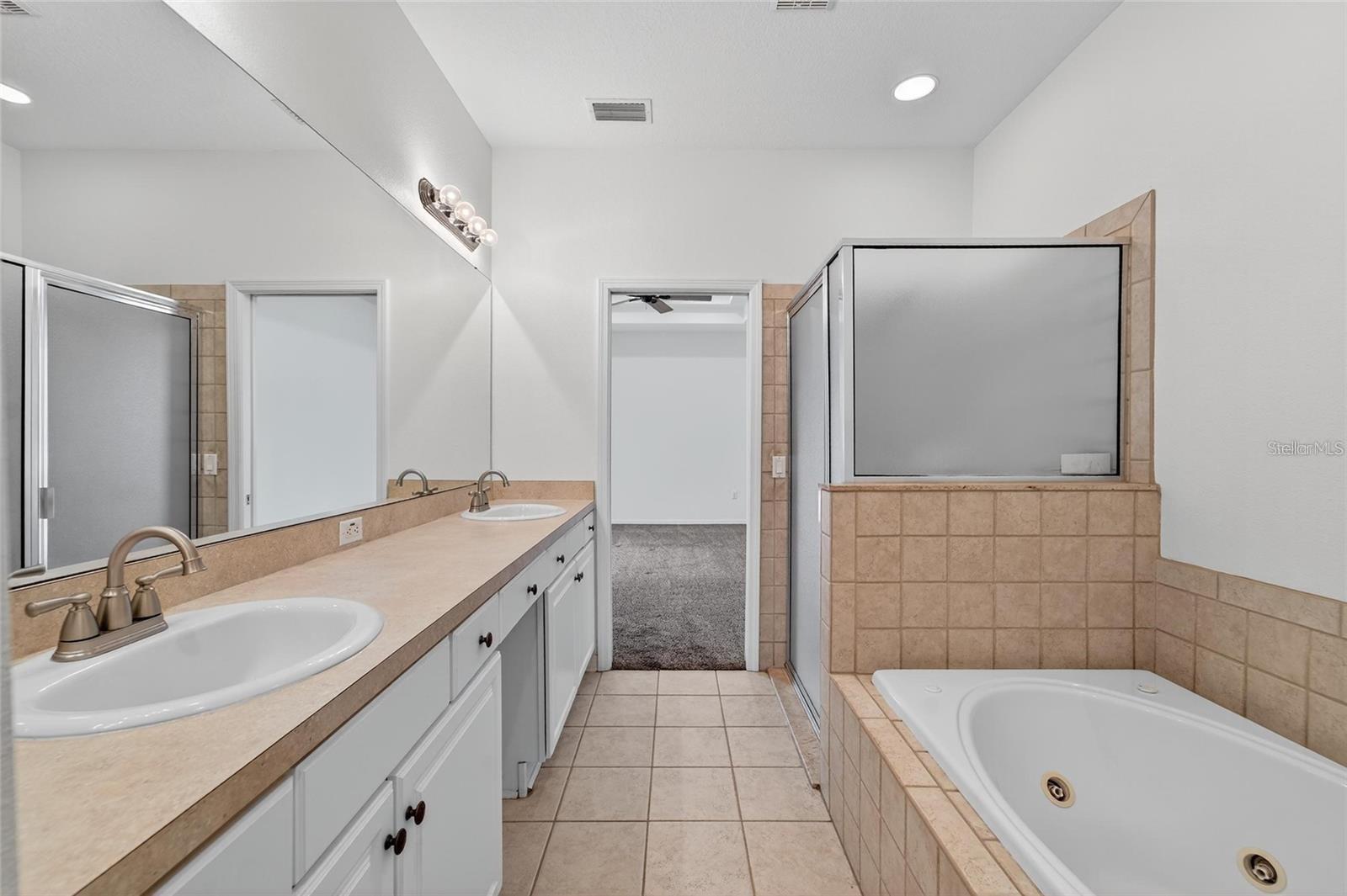 209 Sela Cove Cir Property Photo 15
