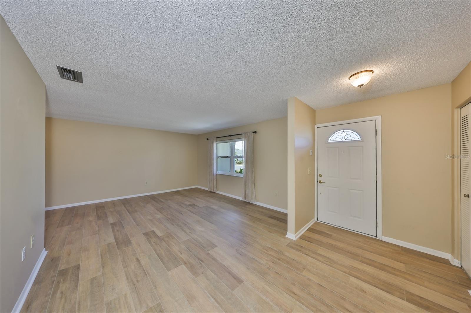 1529 Allegheny Dr Property Photo 6