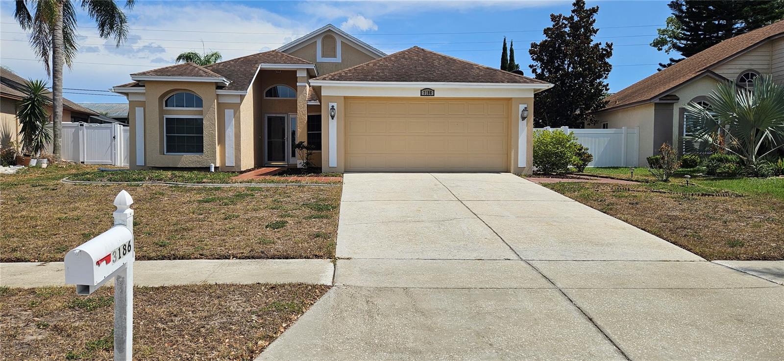 3186 BENTLEY DR Property Photo 1