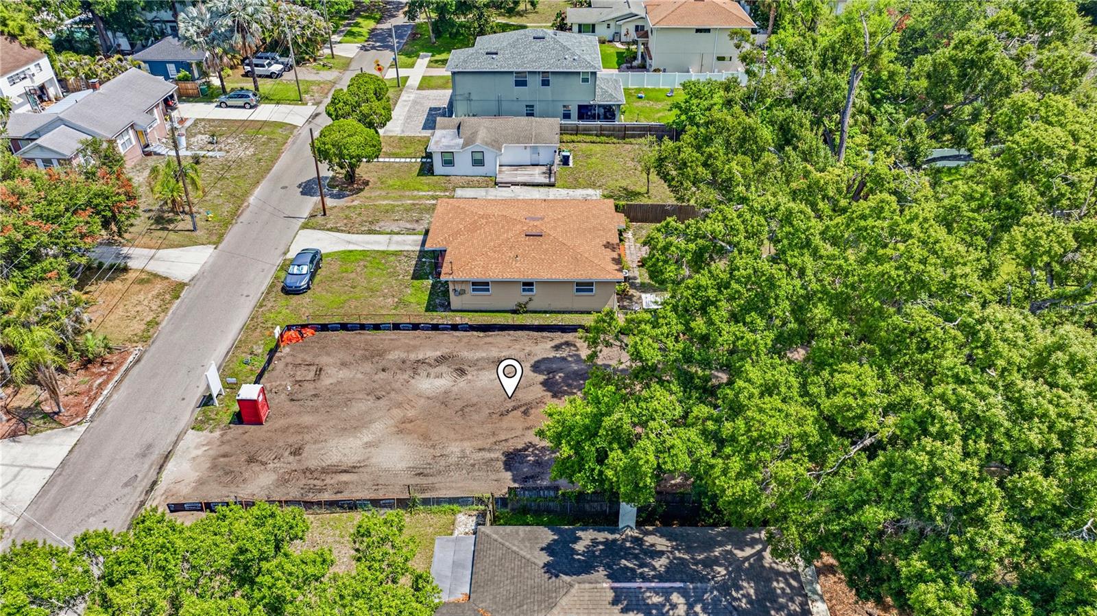 2711 N Myrtle Ave Property Photo 7