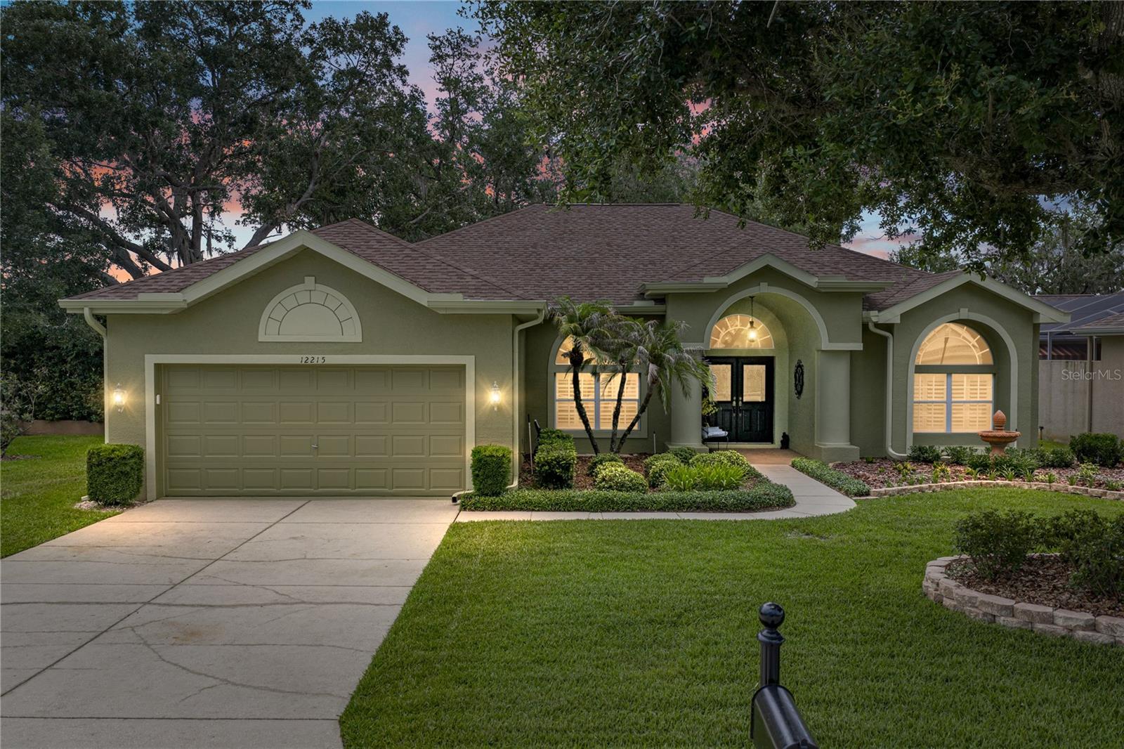 12215 Woodlands Cir Property Photo