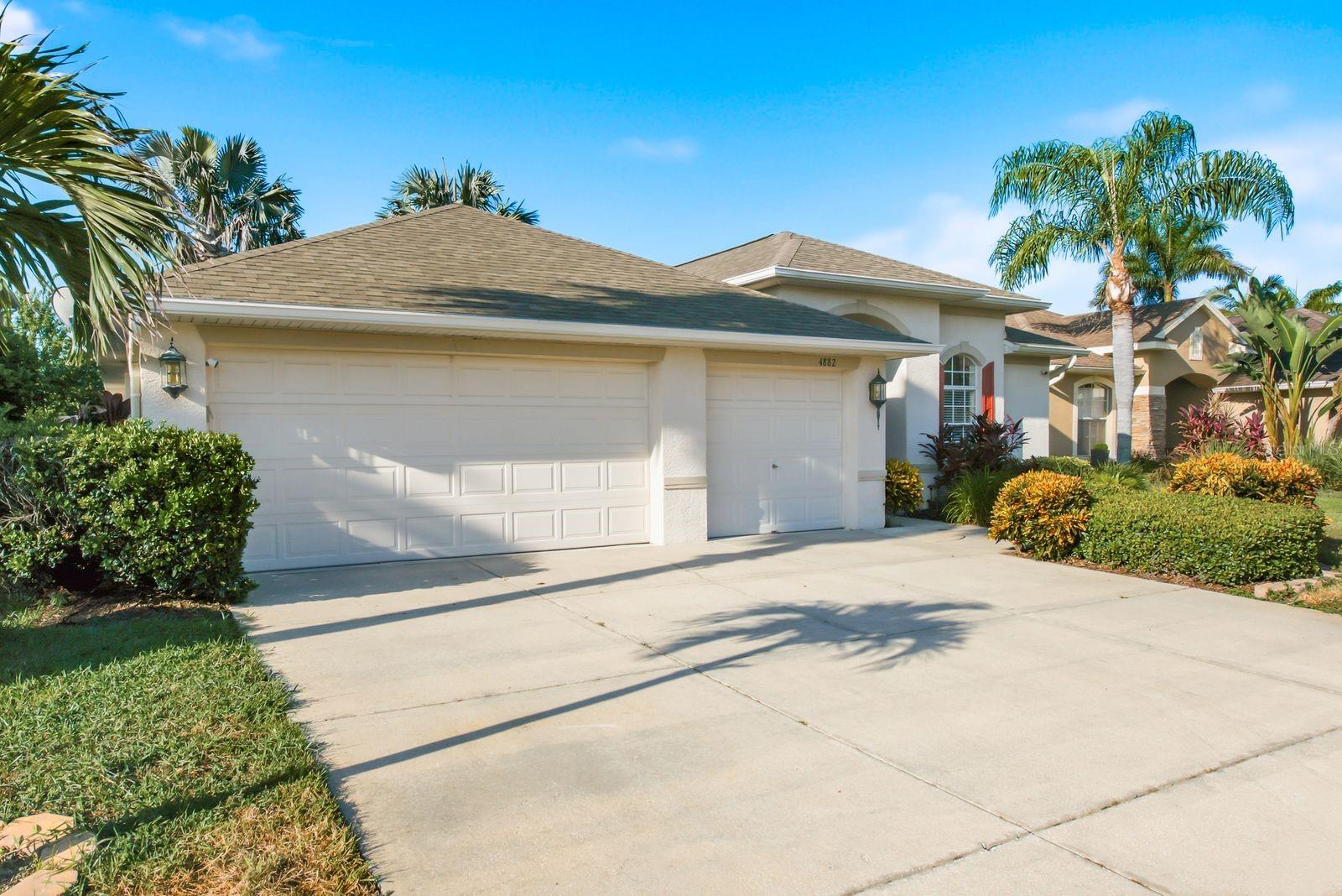 4882 W Breeze Cir Property Photo 2