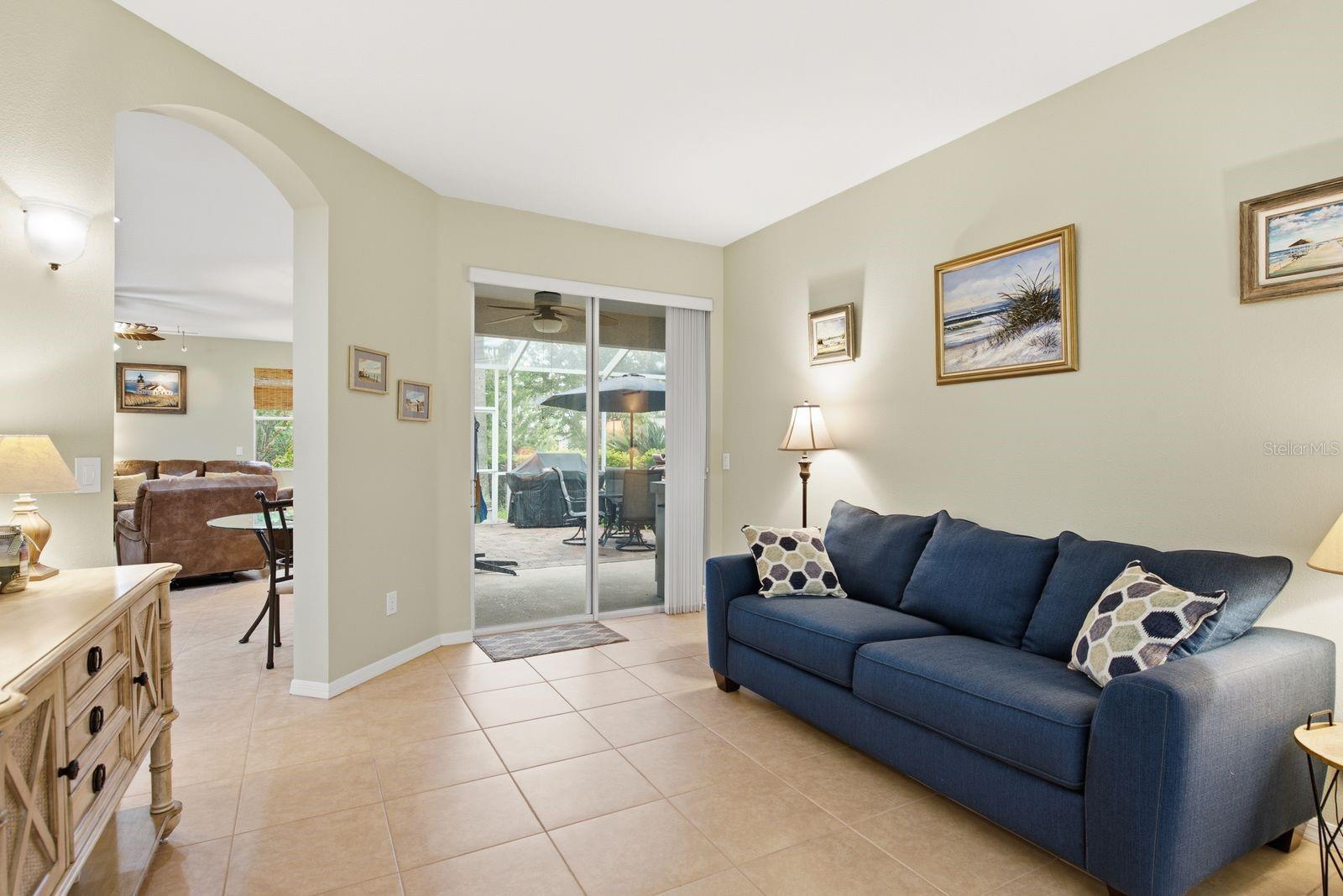 4882 W Breeze Cir Property Photo 8