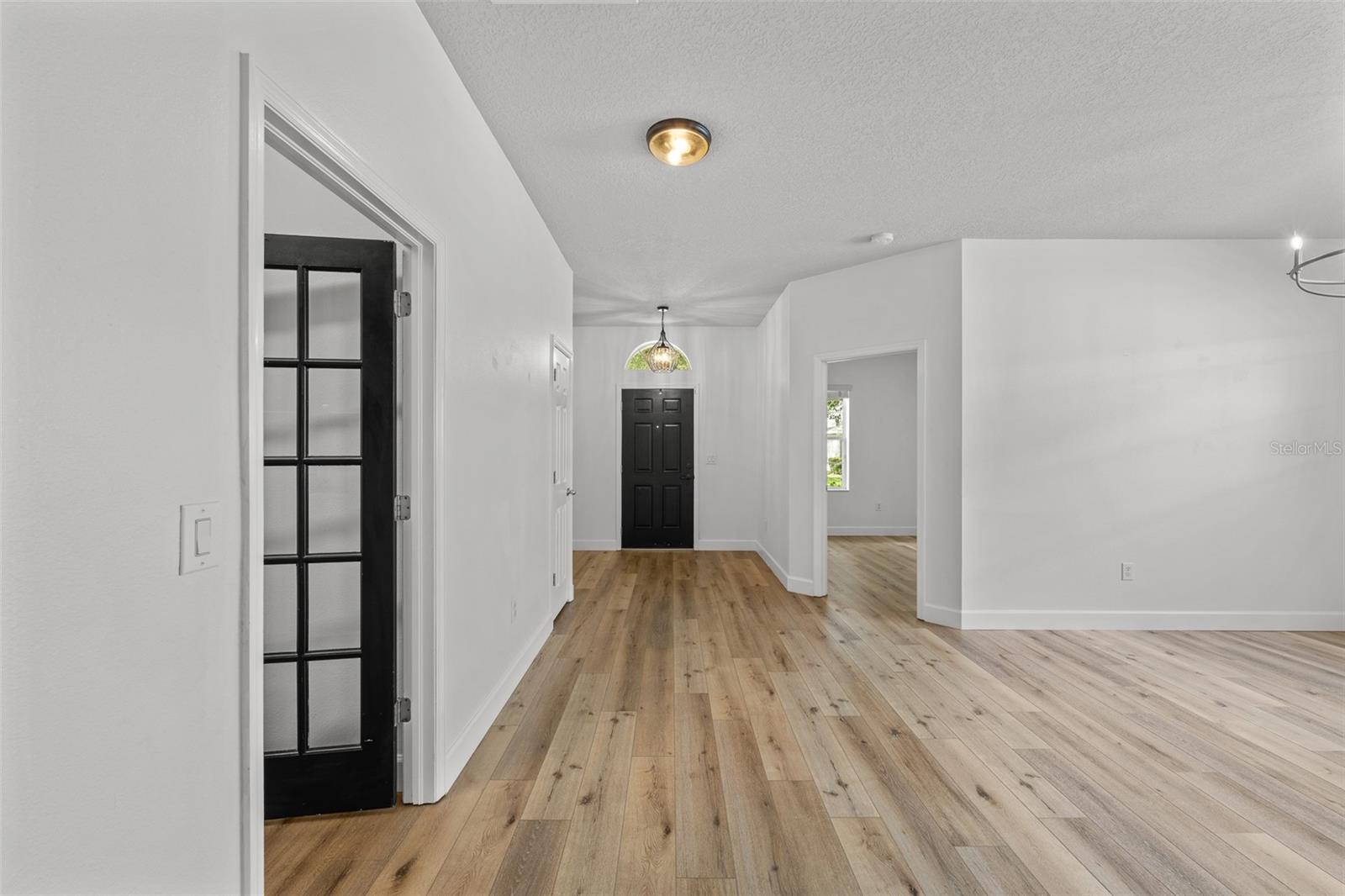 15814 Starling Water Dr Property Photo 6