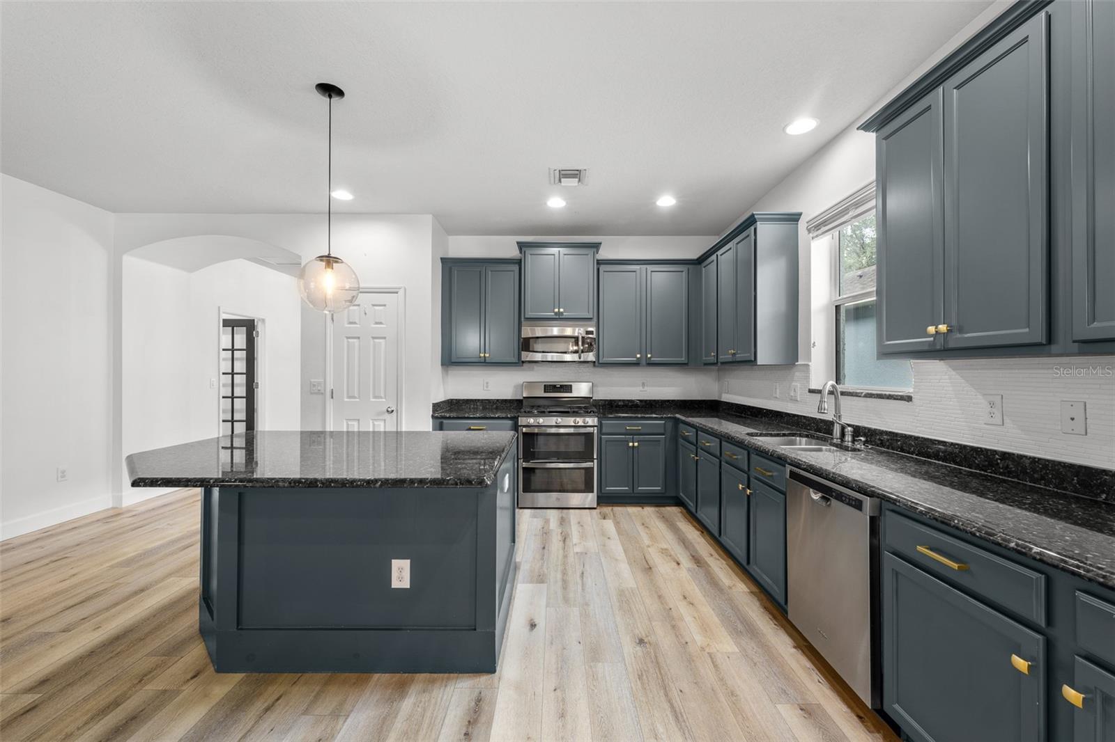15814 Starling Water Dr Property Photo 11