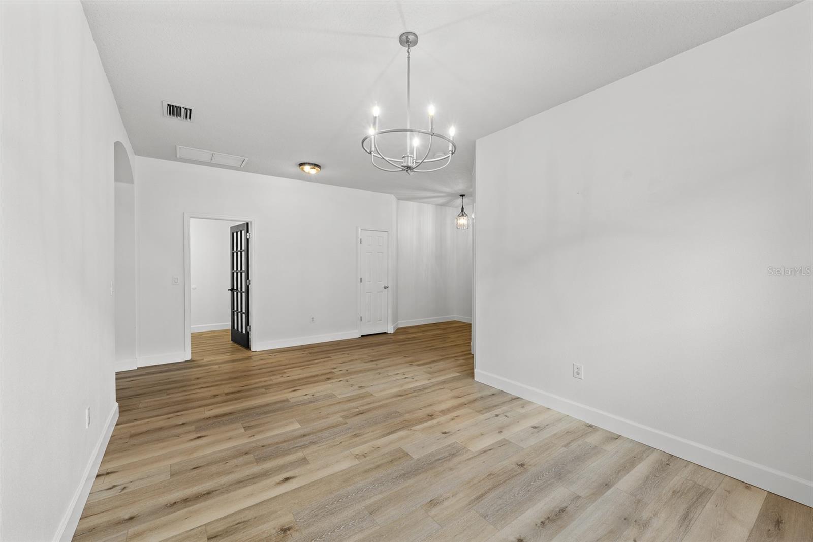 15814 Starling Water Dr Property Photo 30