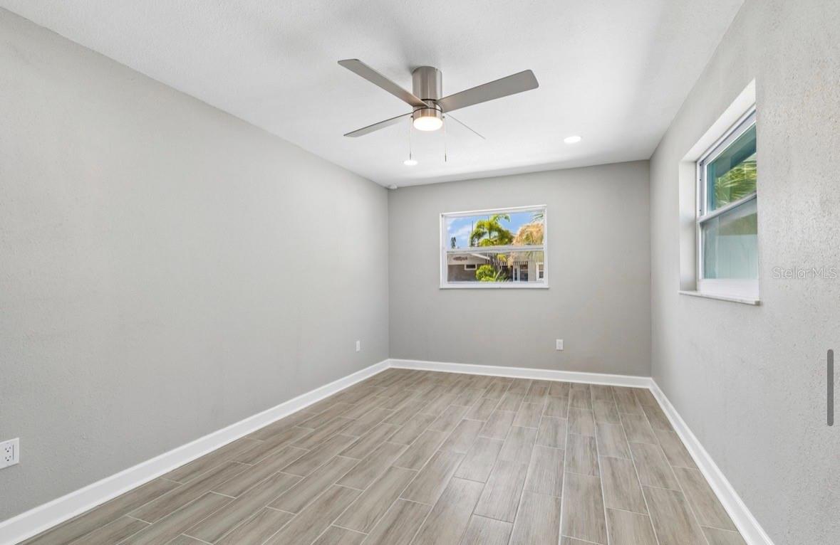 14906 N Bayshore Dr Property Photo 36