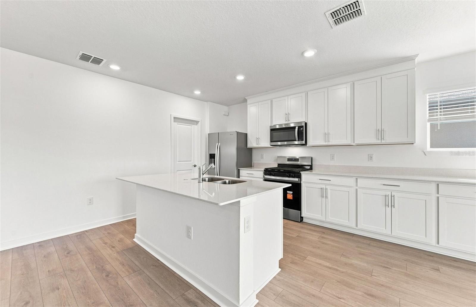 9029 Wildlight Trl Property Photo 3
