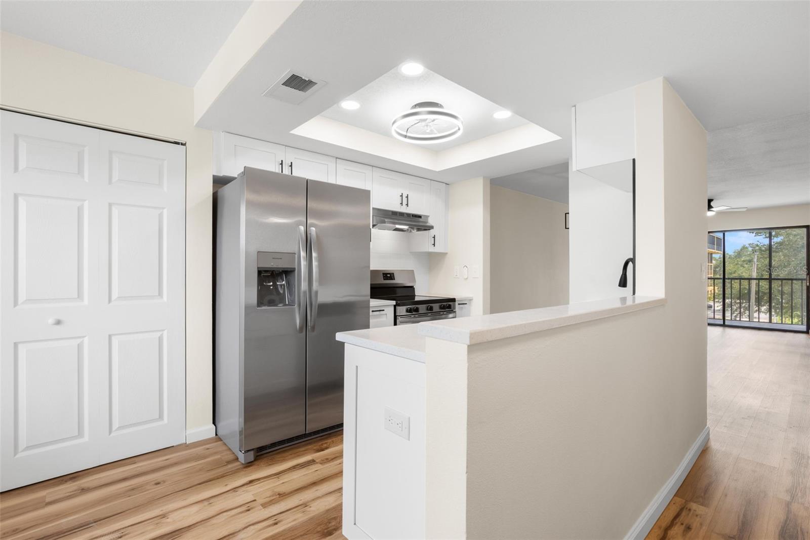5817 Park St N #302 Property Photo 7