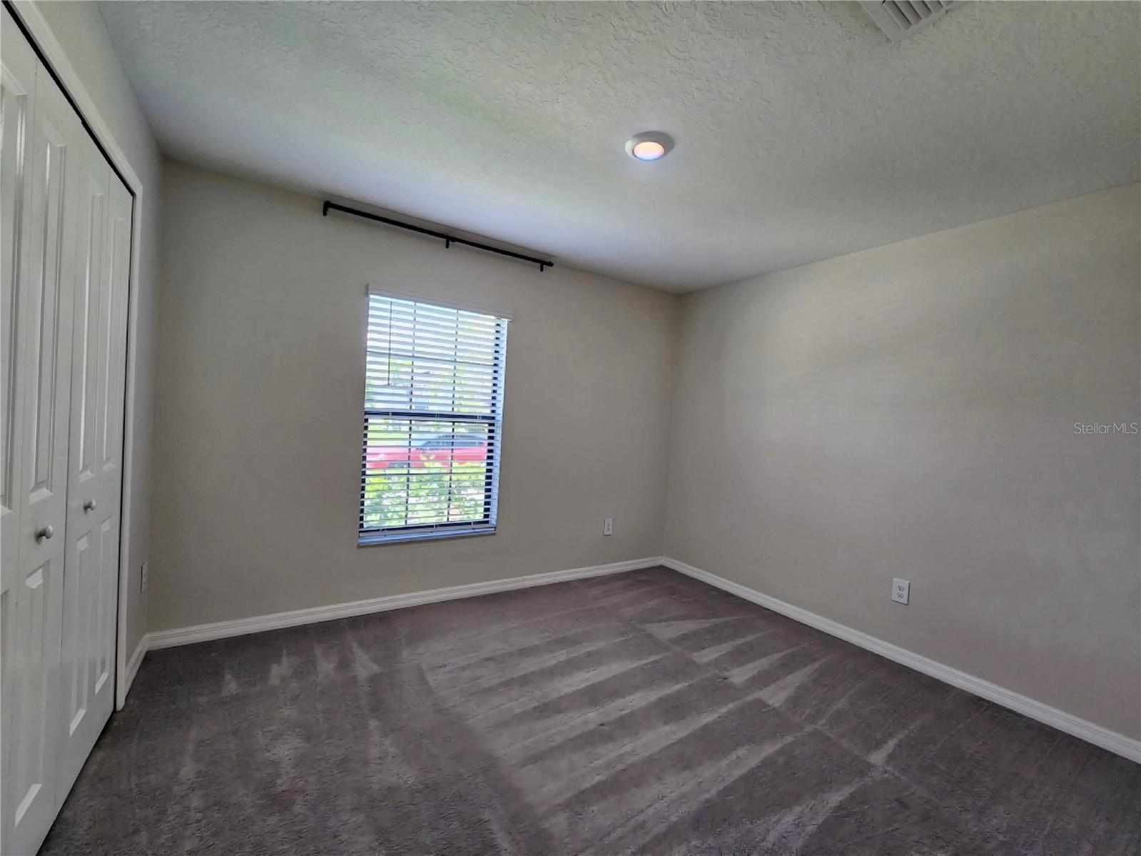 10005 Rose Petal Pl Property Photo 9