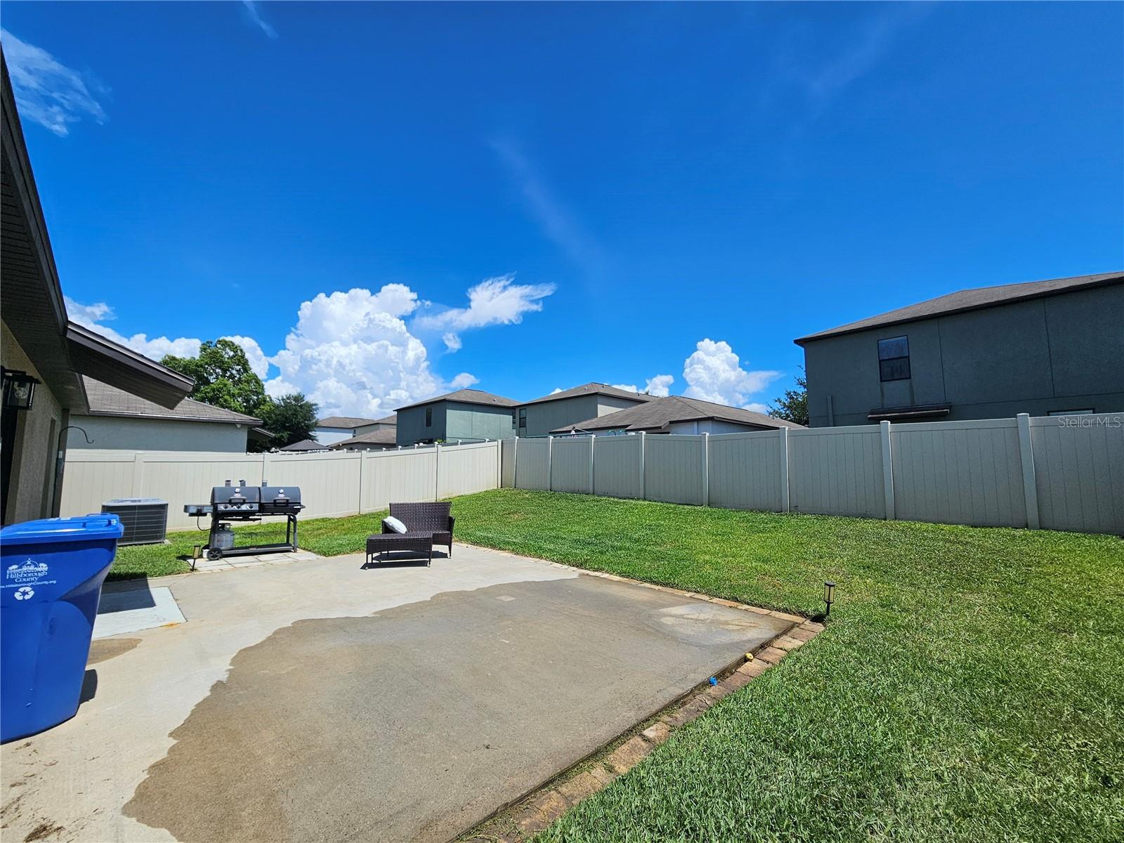 10005 Rose Petal Pl Property Photo 27