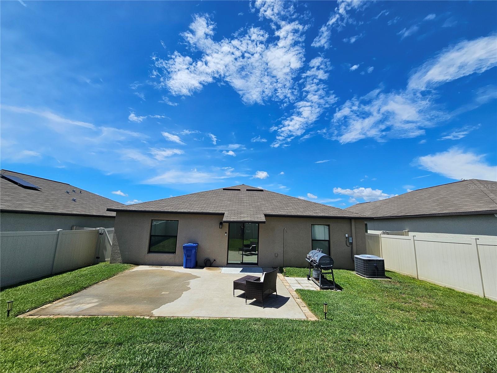10005 Rose Petal Pl Property Photo 28