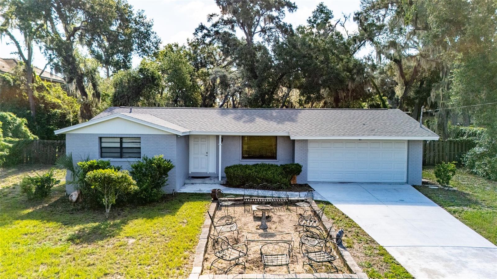8214 Valrie Ln Property Photo 7