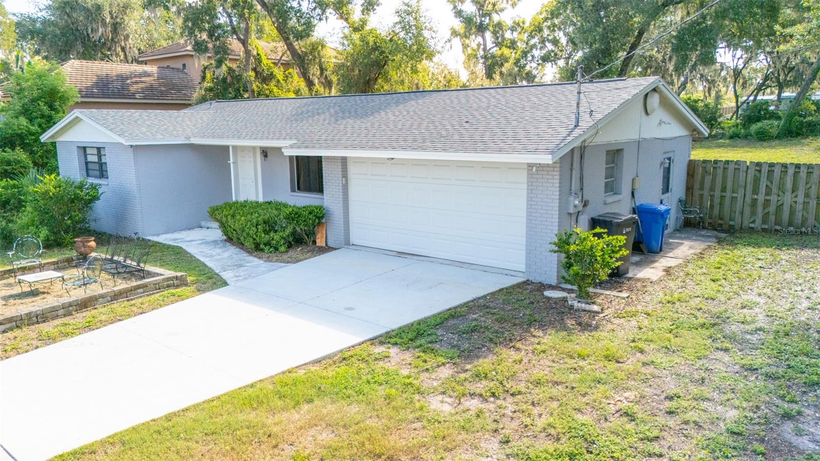 8214 Valrie Ln Property Photo 8
