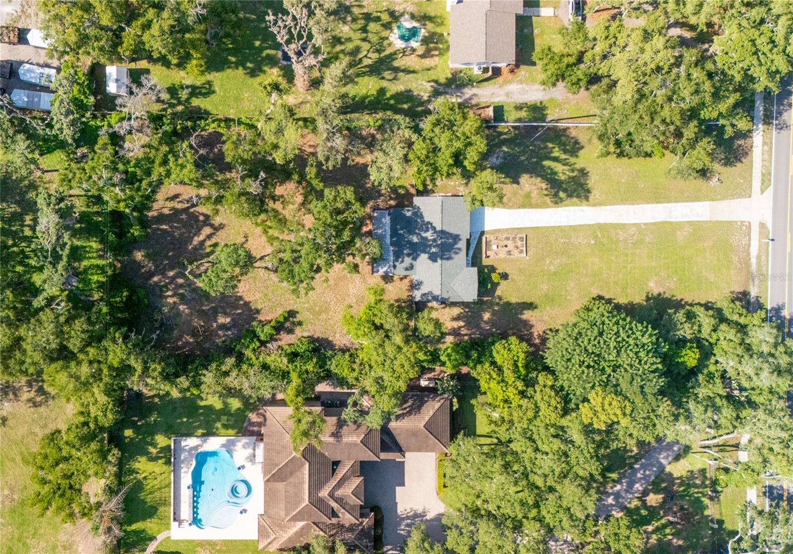 8214 Valrie Ln Property Photo 14