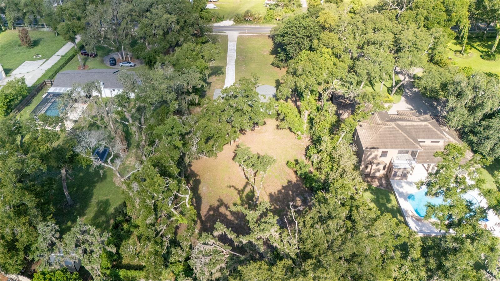 8214 Valrie Ln Property Photo 15