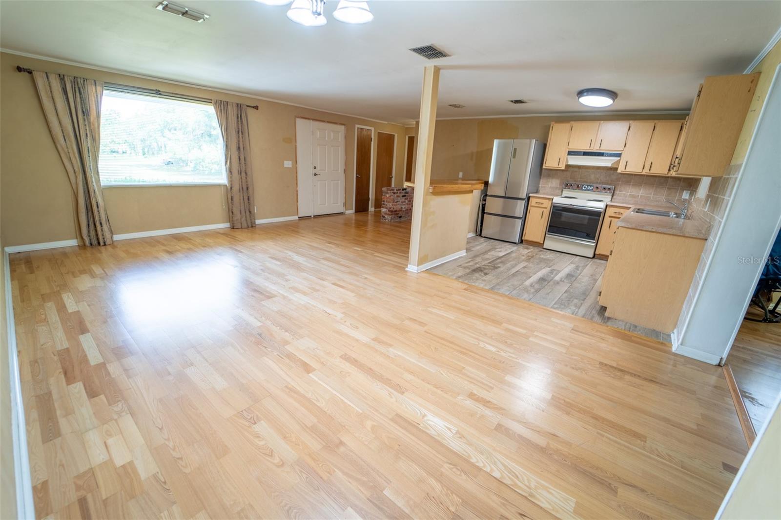 8214 Valrie Ln Property Photo 18