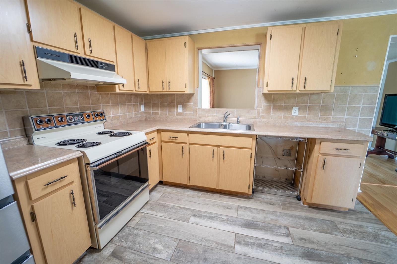 8214 Valrie Ln Property Photo 27