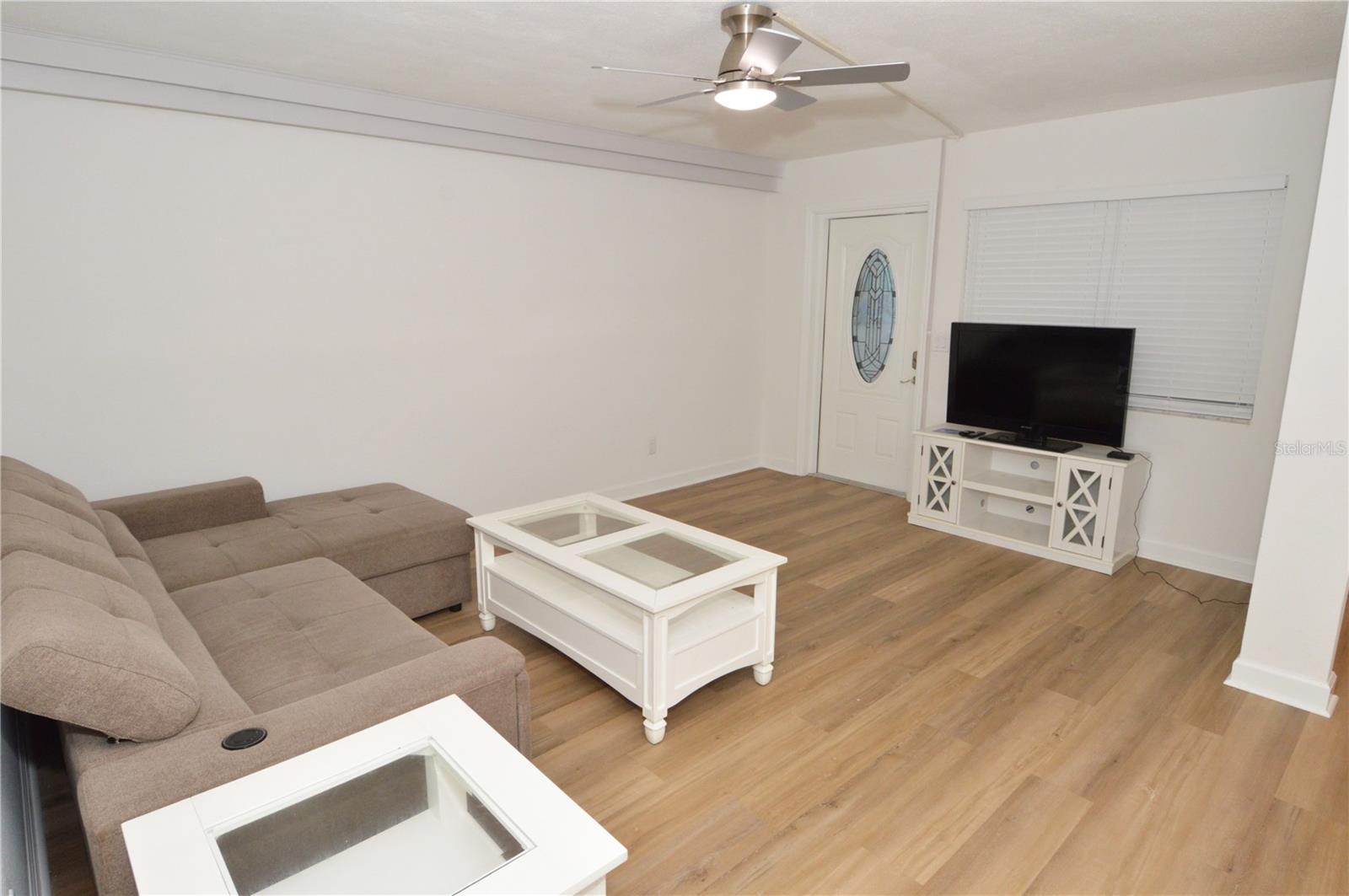 4700 Cove Cir #107 Property Photo 15