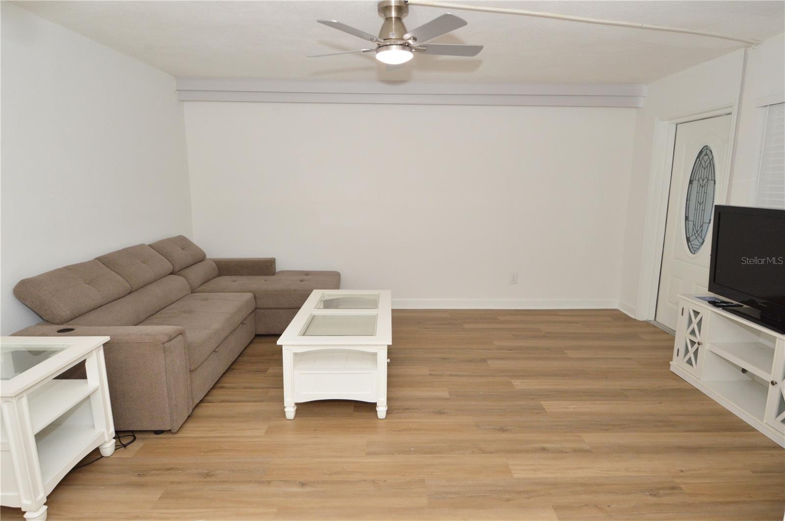 4700 Cove Cir #107 Property Photo 18