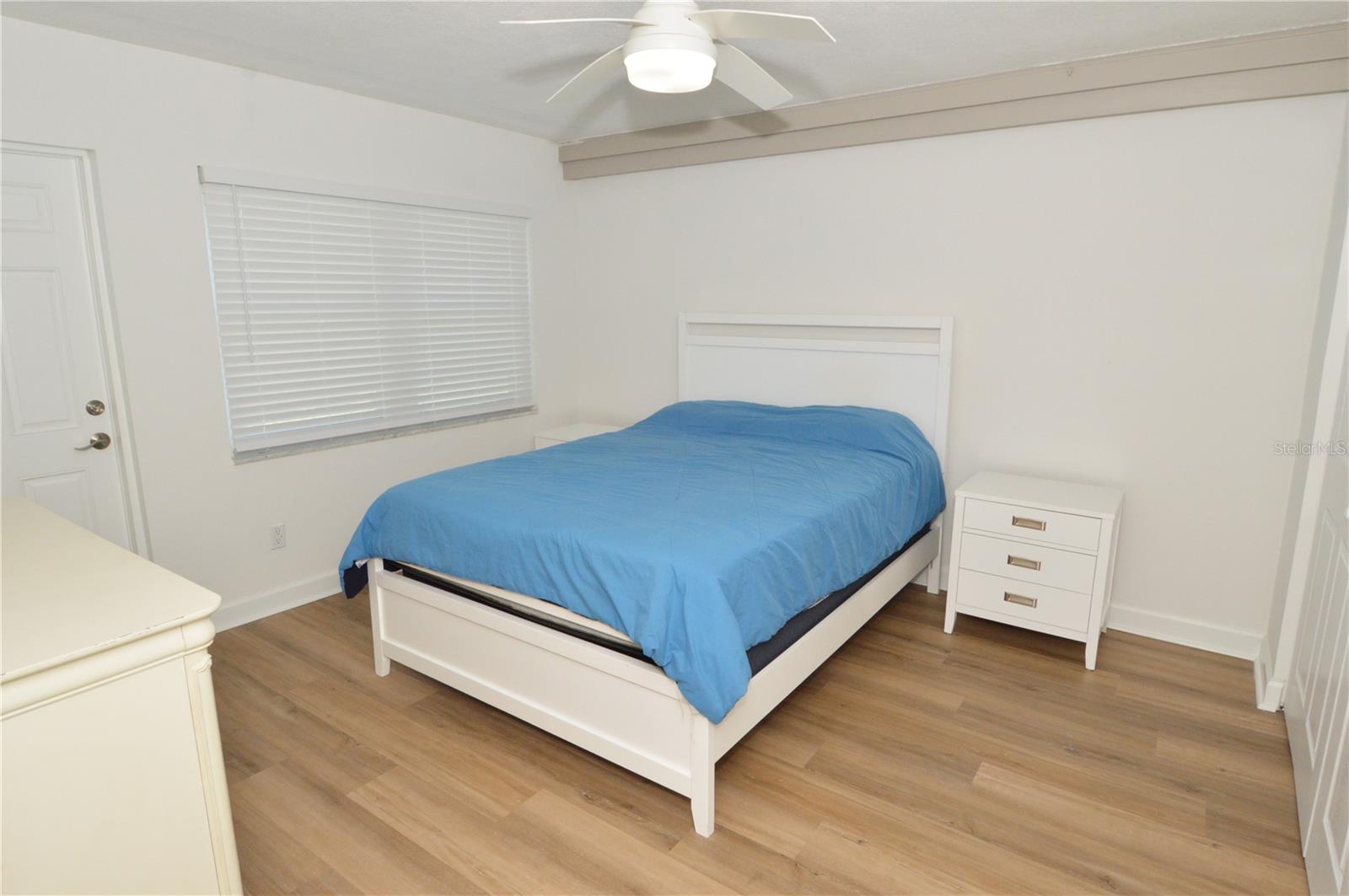 4700 Cove Cir #107 Property Photo 25