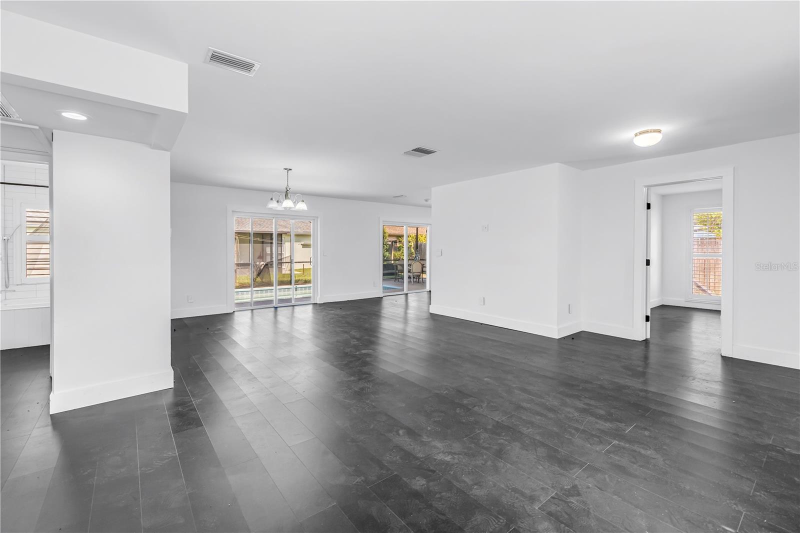 3216 Pine Haven Dr Property Photo 5
