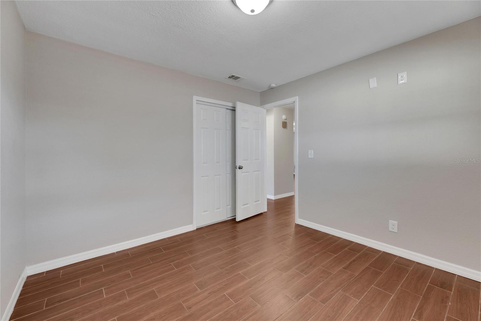 412 Flamingo Dr Property Photo 25