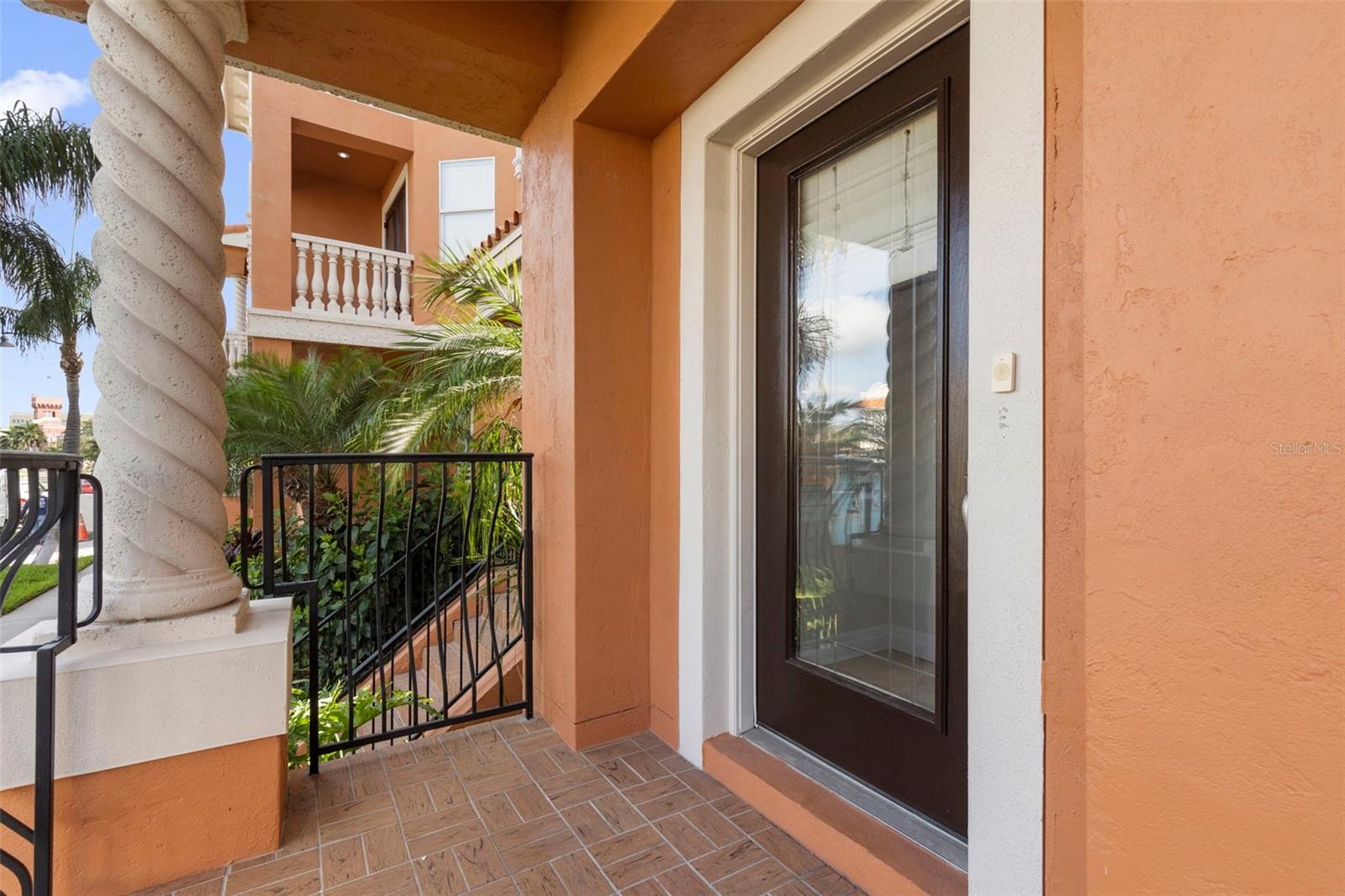905 Villa Venicia Way Property Photo 6