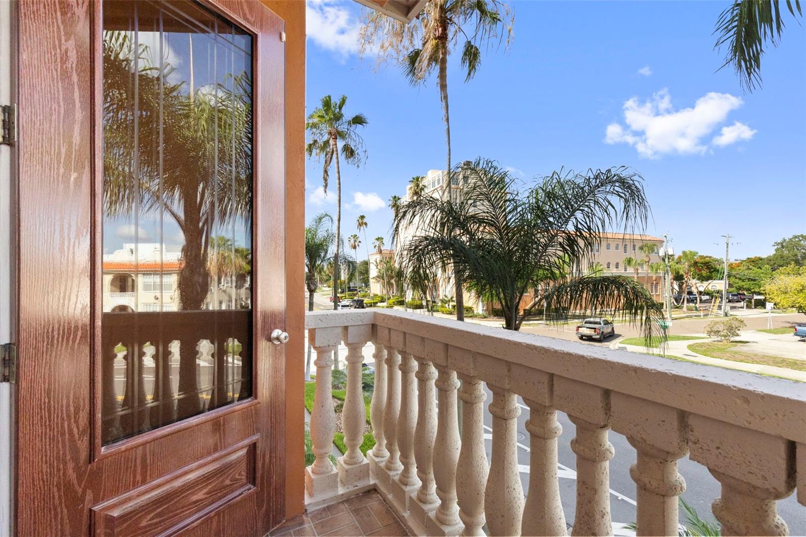 905 Villa Venicia Way Property Photo 10