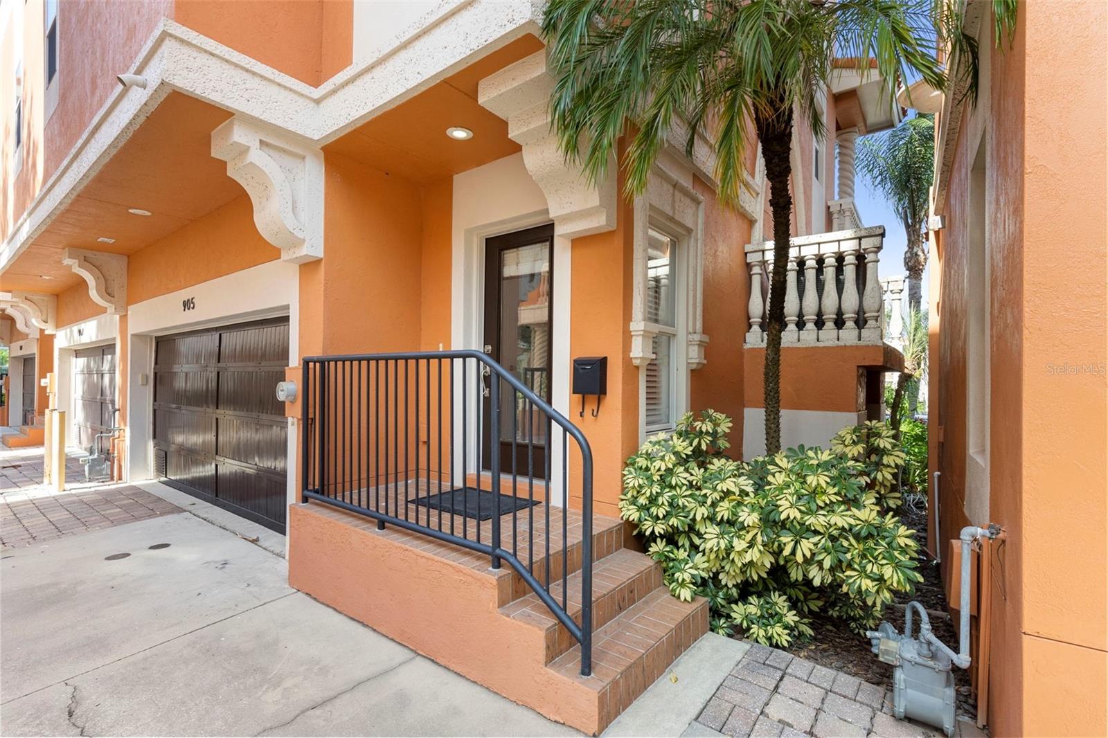 905 Villa Venicia Way Property Photo 43