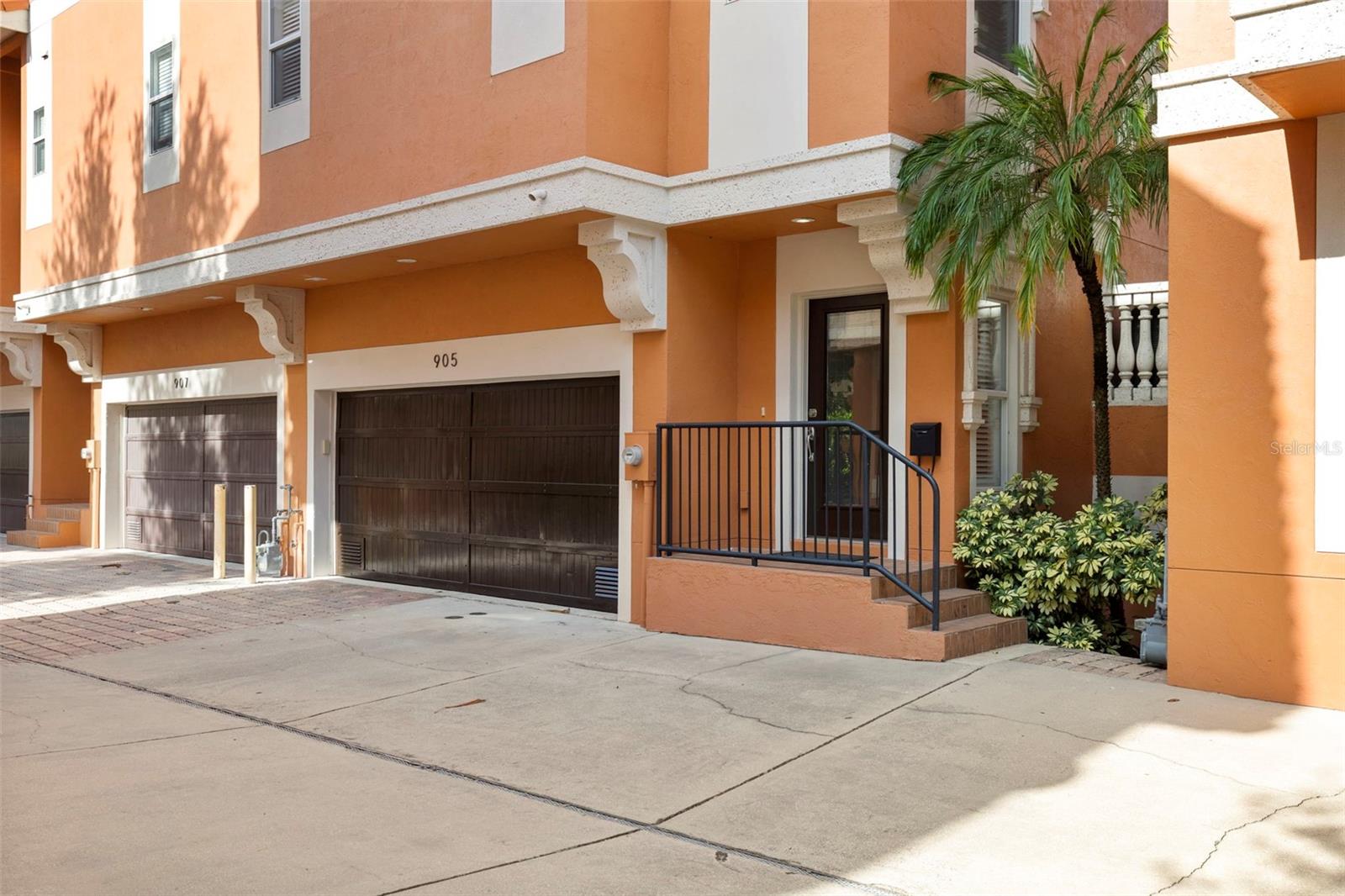 905 Villa Venicia Way Property Photo 45