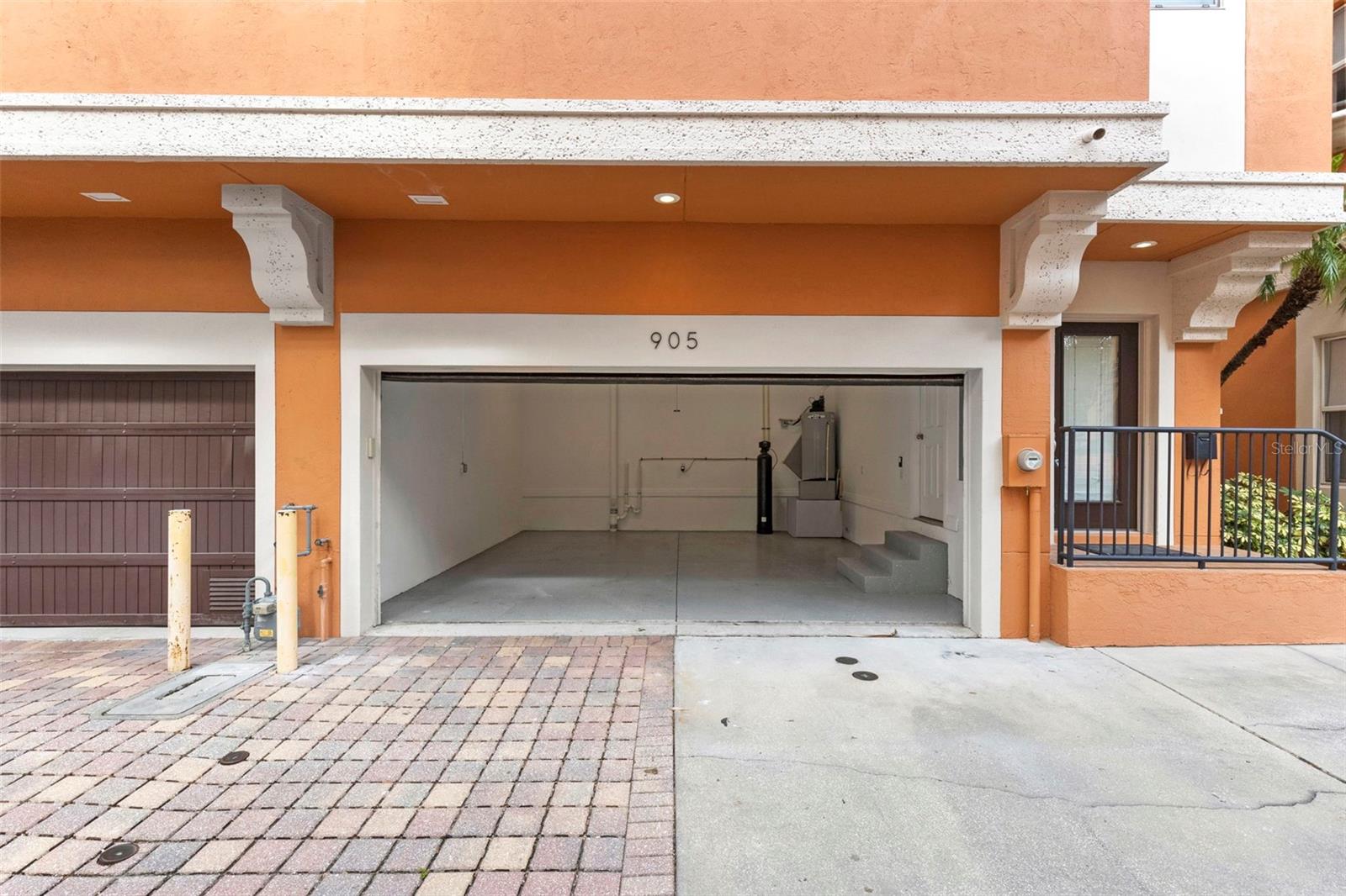 905 Villa Venicia Way Property Photo 48