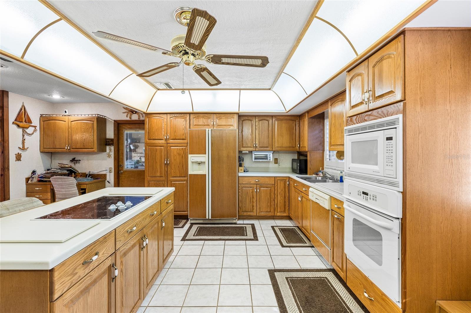 16025 Chastain Rd Property Photo 14