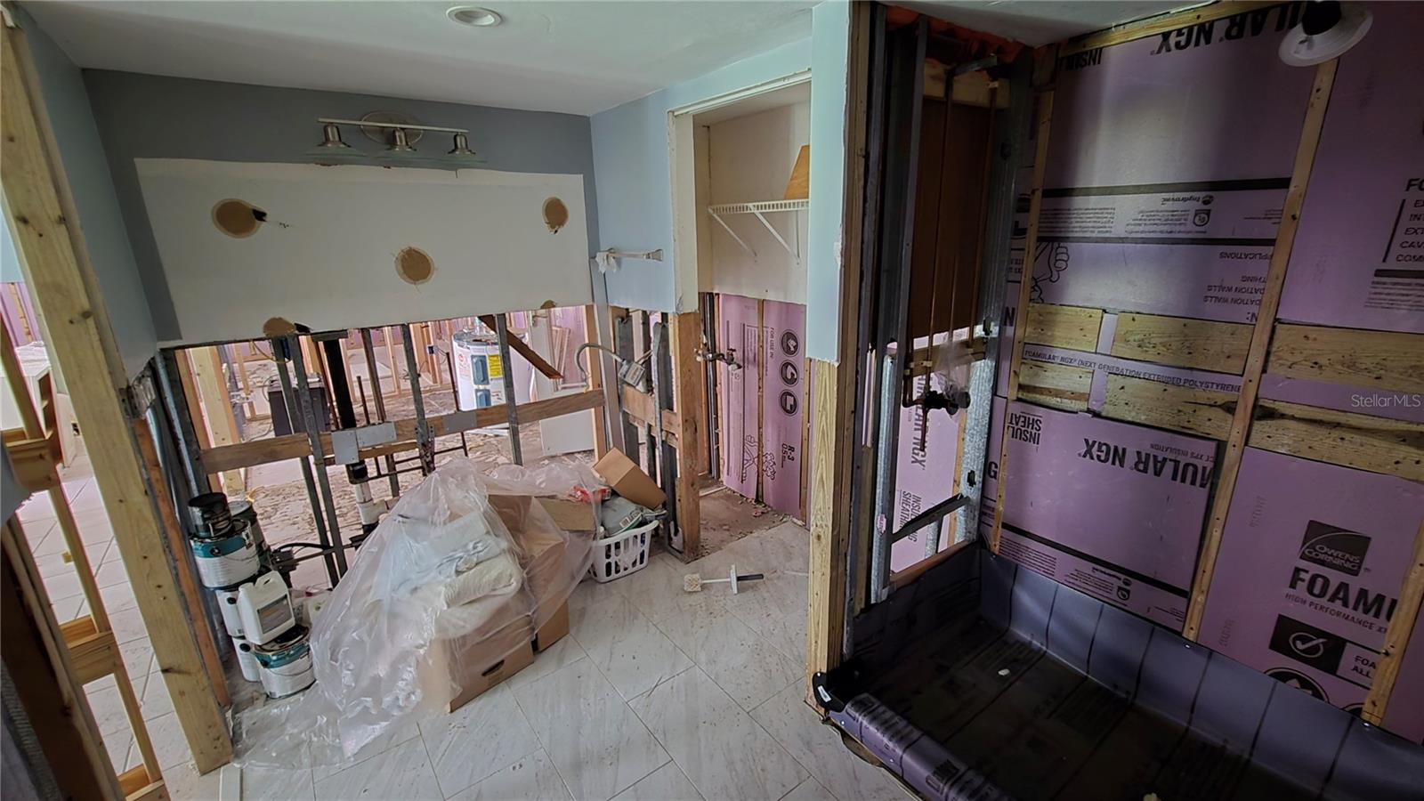 105 Island Way #112 Property Photo 20