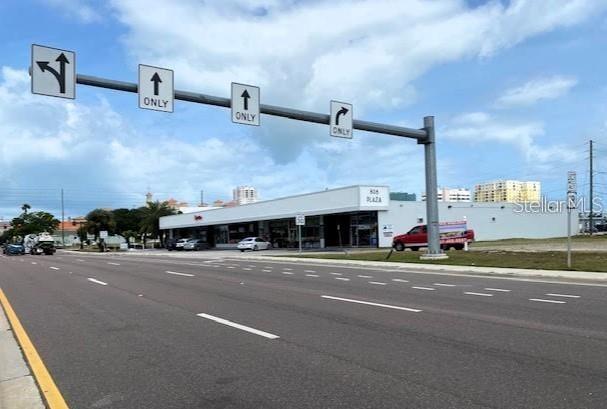 814 Court St Property Photo 7