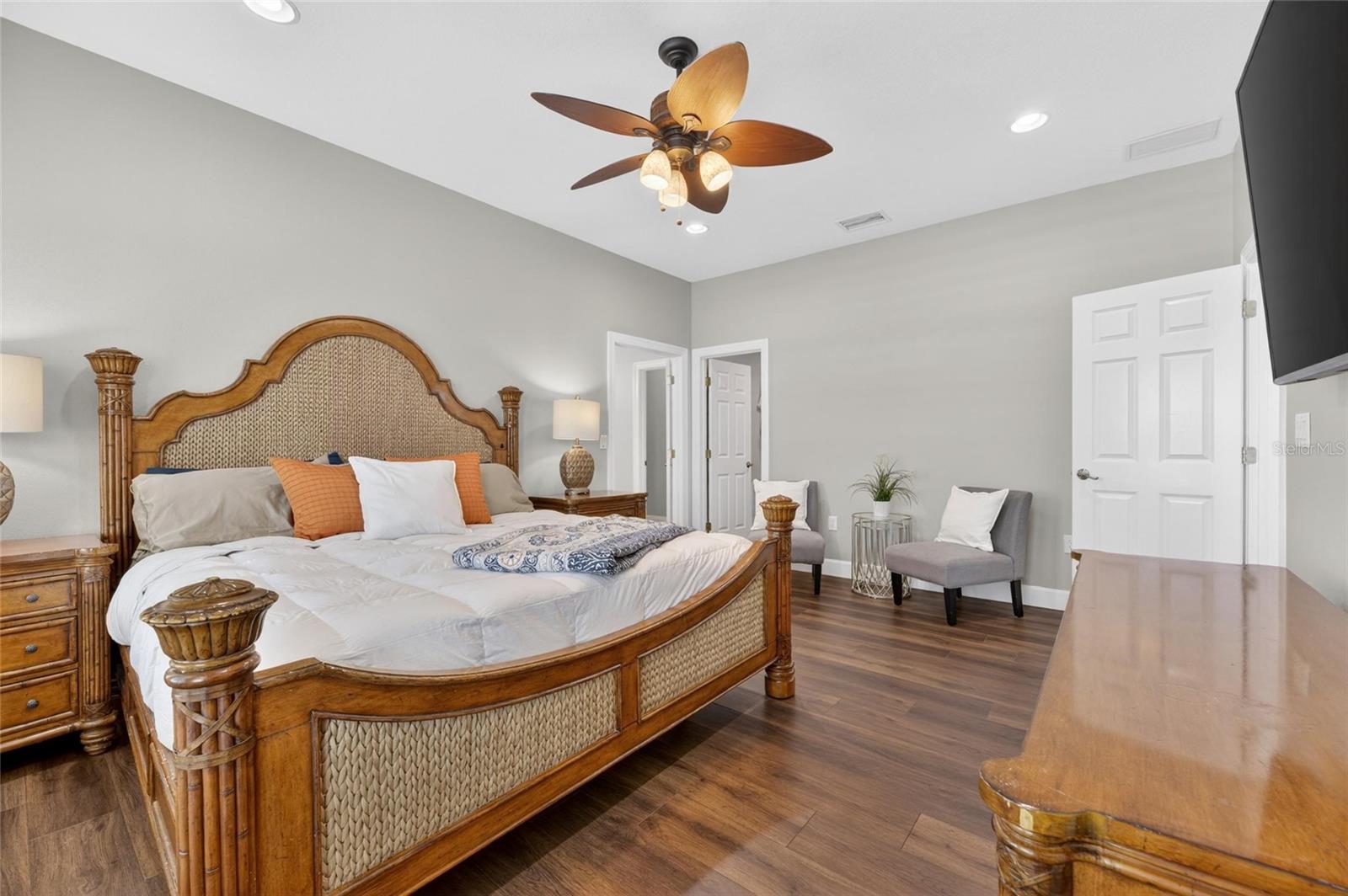 5536 Luminar Pointe Ln Property Photo 34