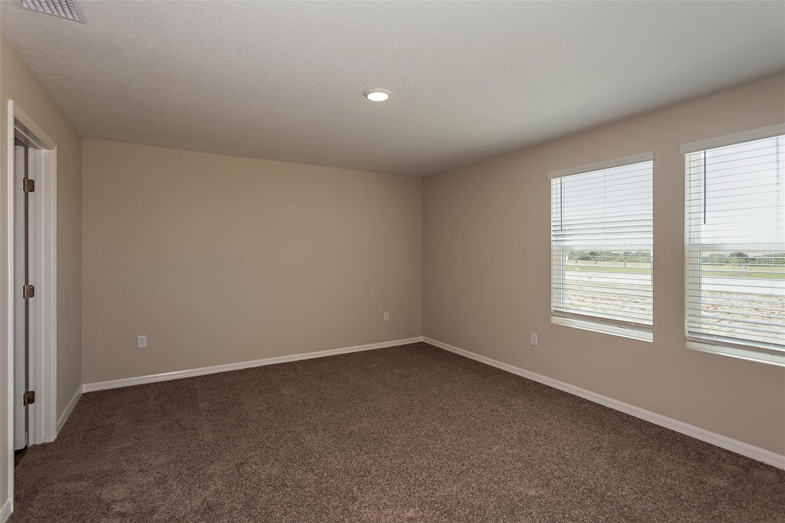 15208 Maude Landing Loop Property Photo 4
