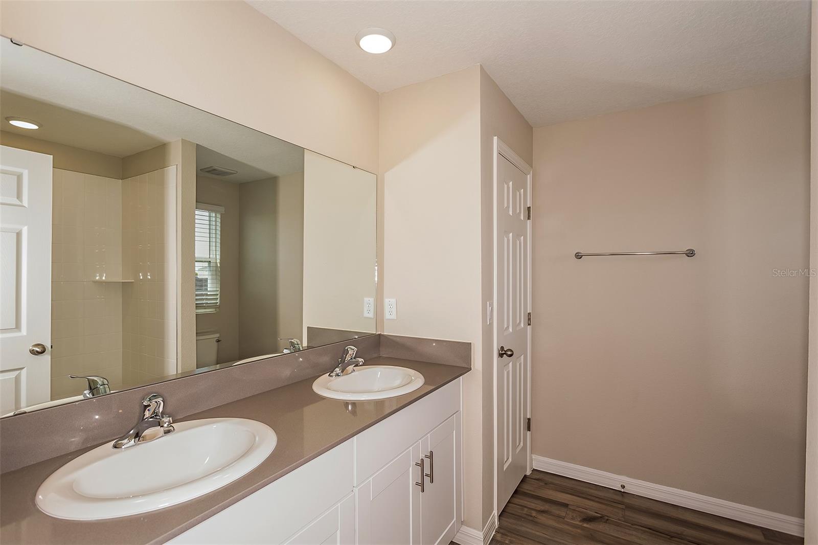 15208 Maude Landing Loop Property Photo 6