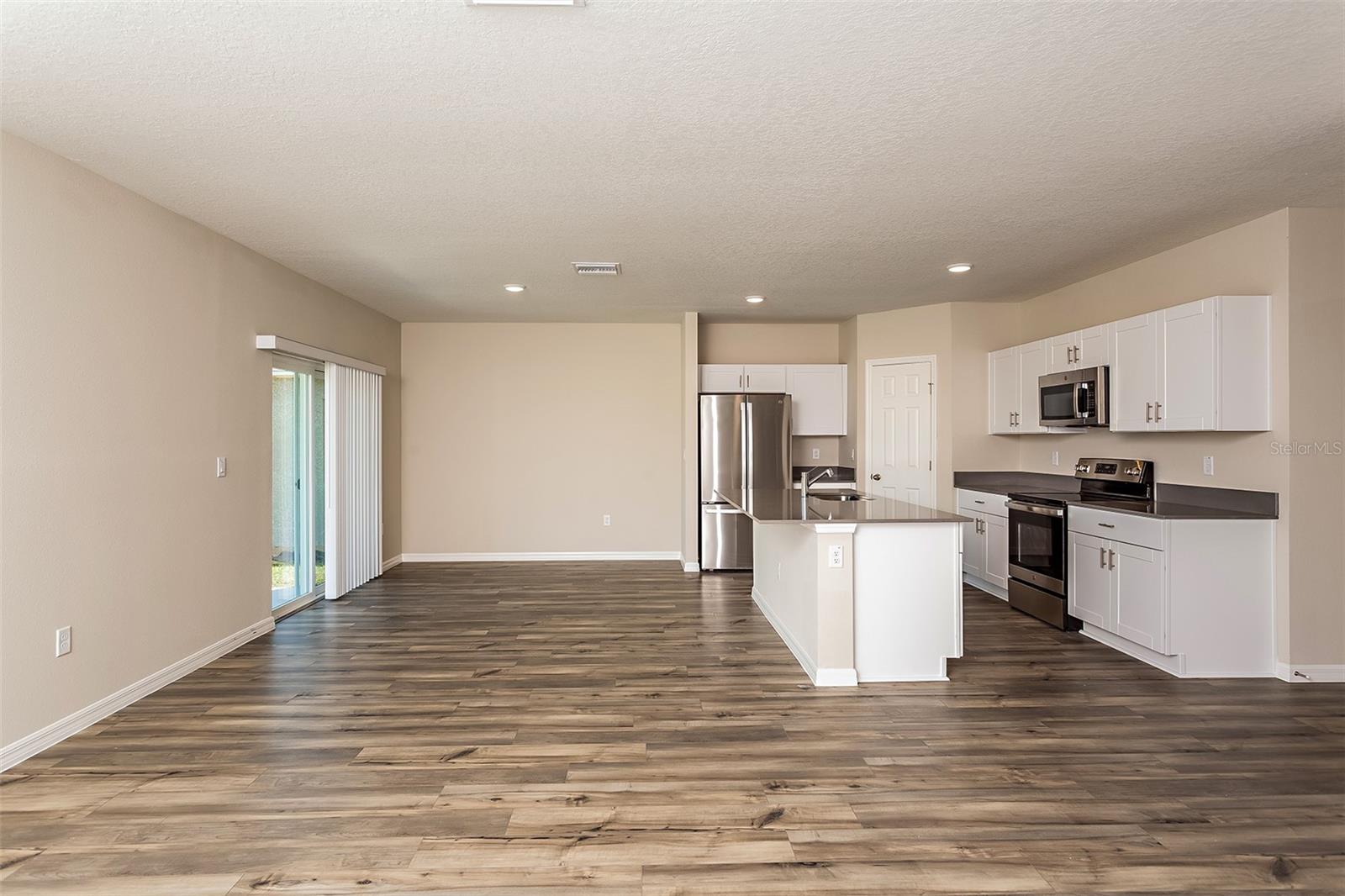 15208 Maude Landing Loop Property Photo 11