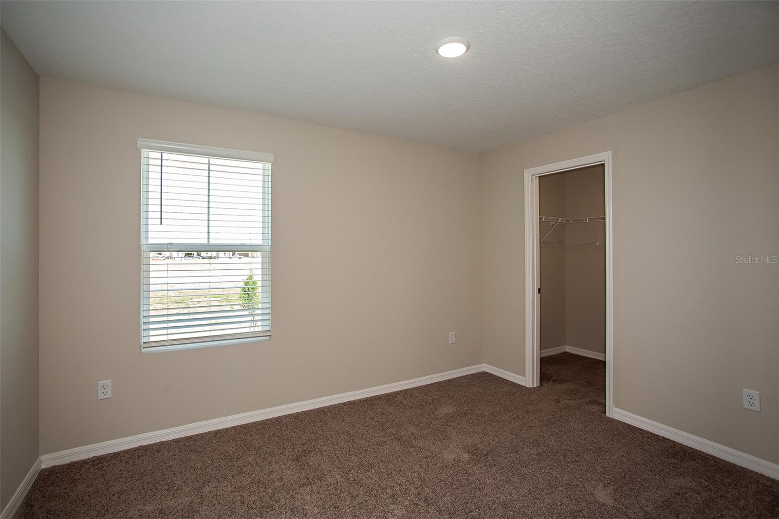 15208 Maude Landing Loop Property Photo 17