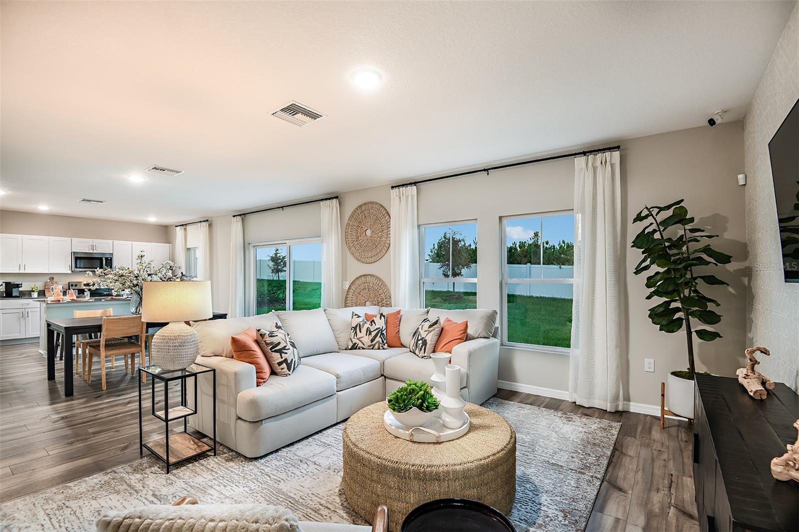 31685 Oyster Trellis Ln Property Photo 3