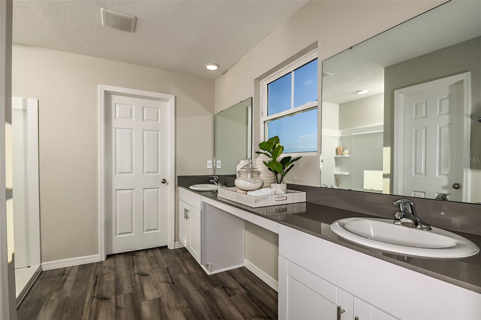 31685 Oyster Trellis Ln Property Photo 6