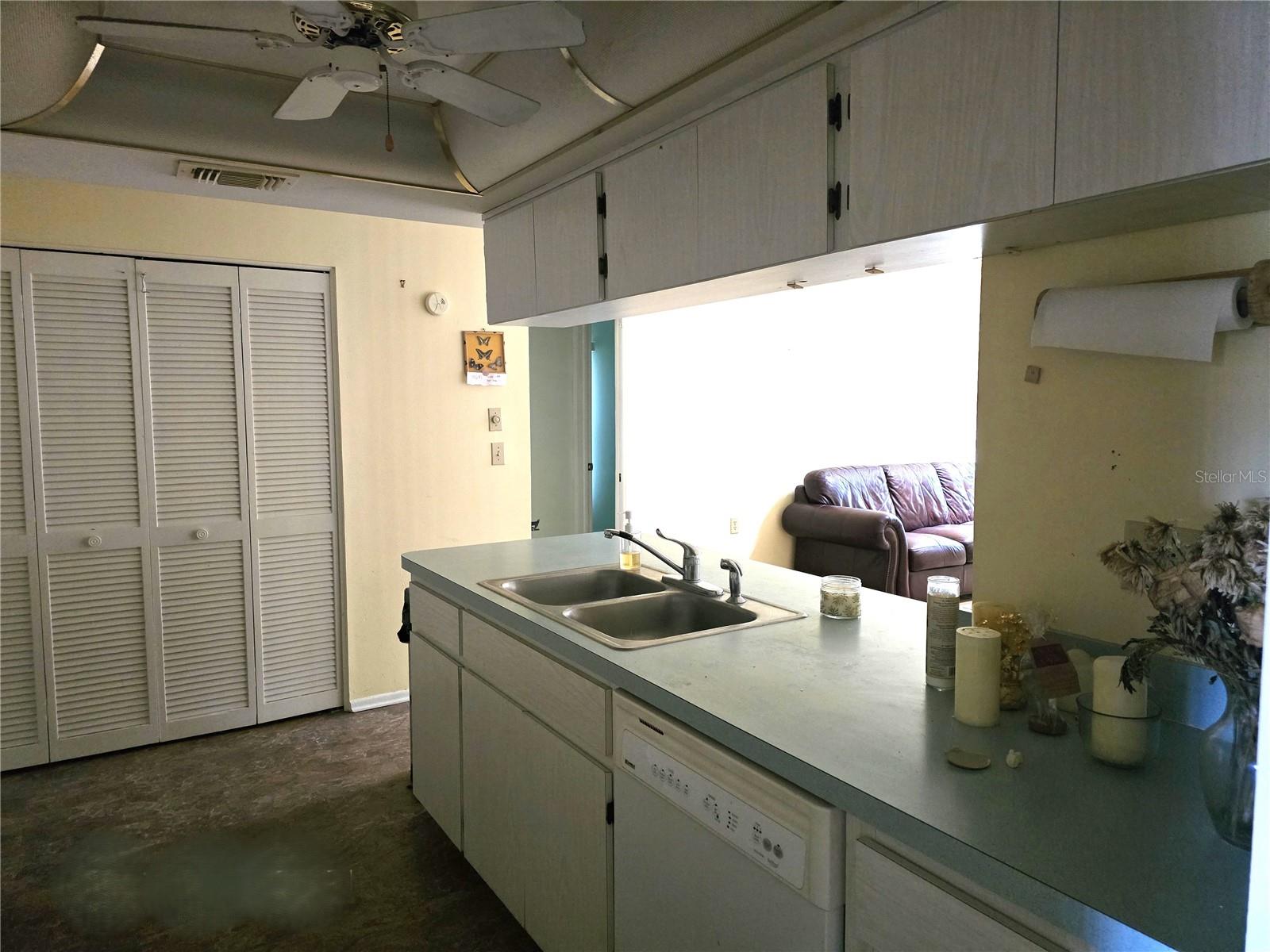 10641 Timber Ln Property Photo 9