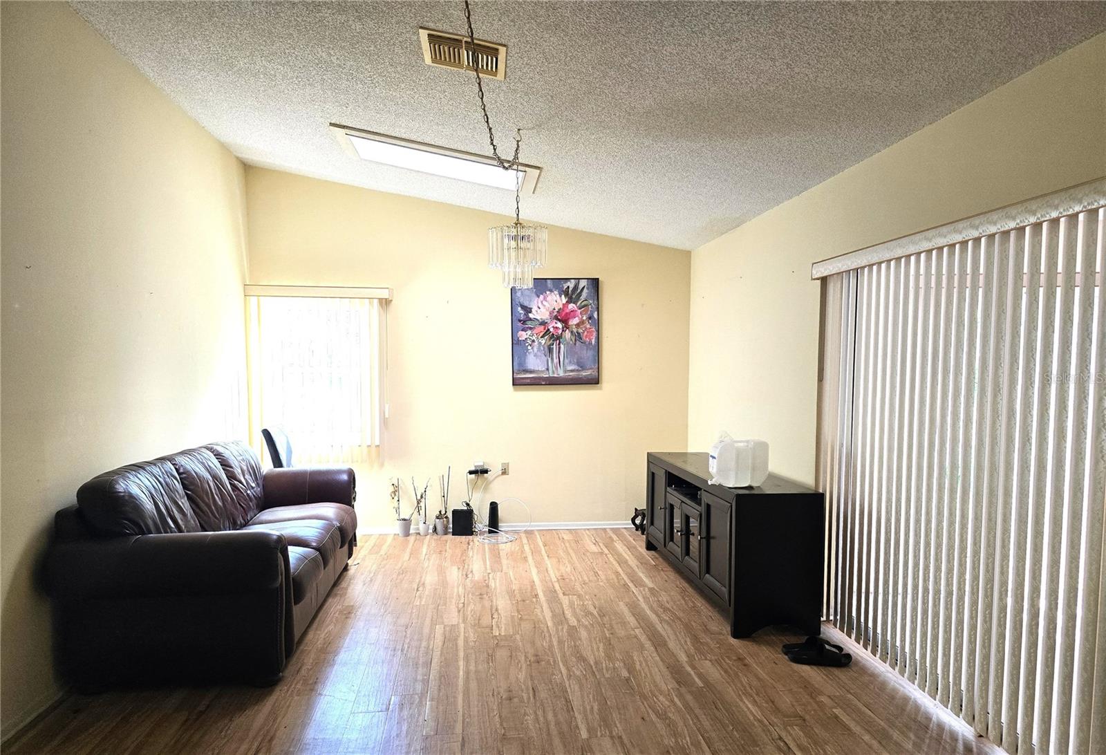 10641 Timber Ln Property Photo 14